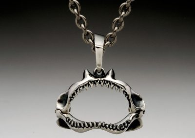 Shark jaw necklace, hinged on 20" titanium chain